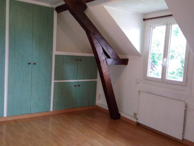 Studio location à Sainte-Barbe-sur-Gaillon, Le Val d'Hazey