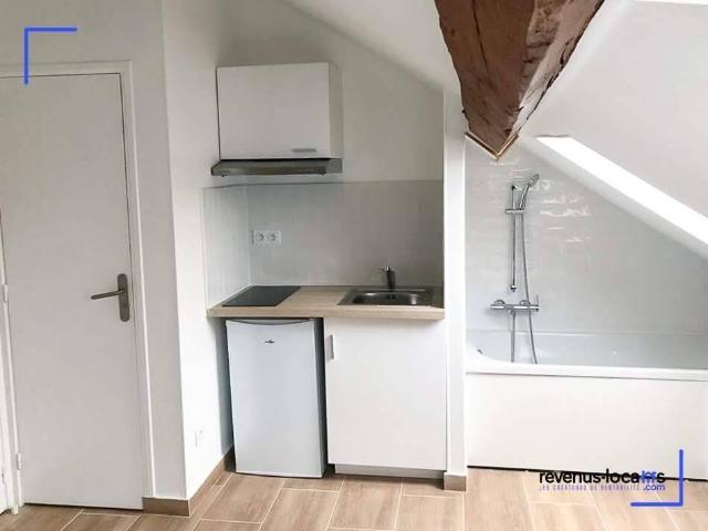 Studio location à Cour Mathou, Gouvernes