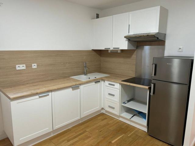 Studio location à Mairie, Le Raincy