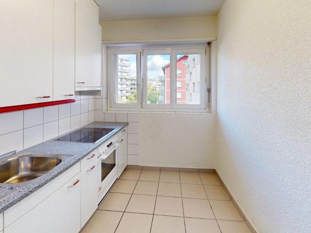 Apartment mieten in Einigen, Zürich