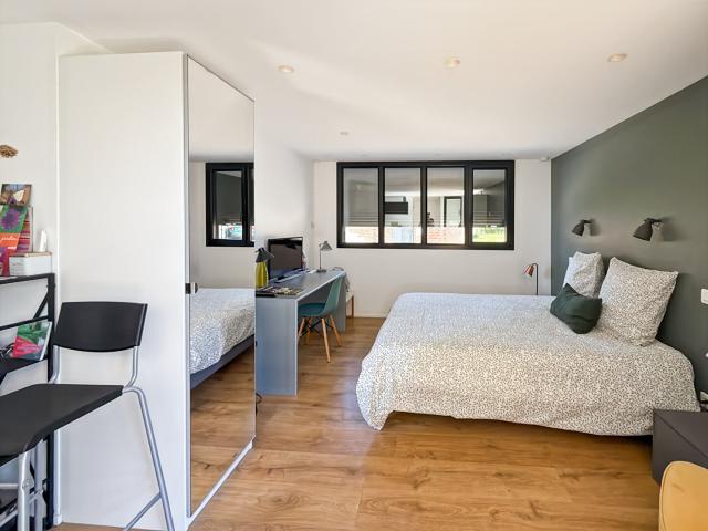 Studio location à Rouen, Boos