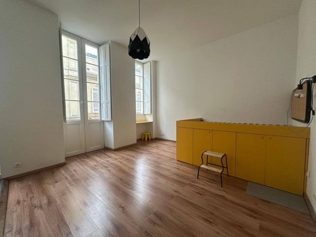Studio location à Les Ardillos, Mérignac
