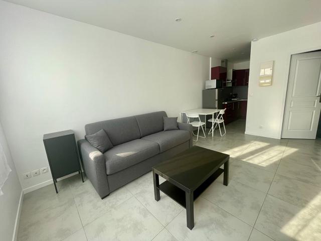 Studio location à Palaiseau, Limours
