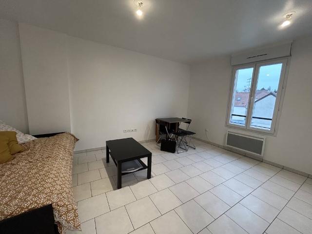 Studio location à Claye-Souilly, Seine-et-Marne