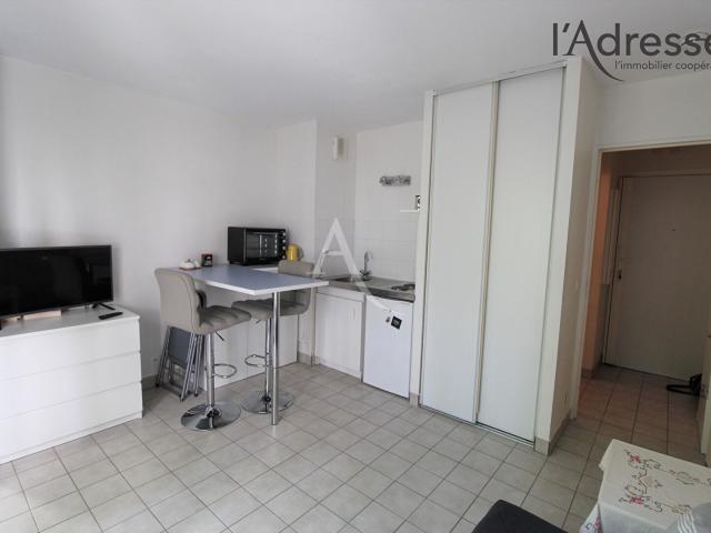 Studio location à Nanterre, Puteaux