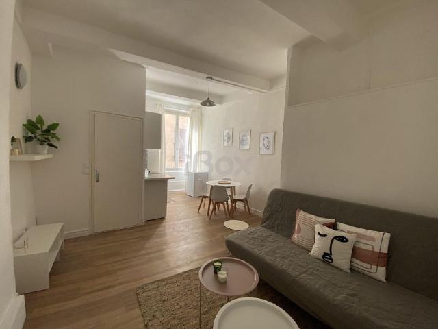 Studio location à Arrondissement de Toulon, Toulon