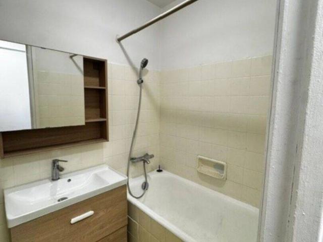 Studio location à Agent Sarre, Colombes
