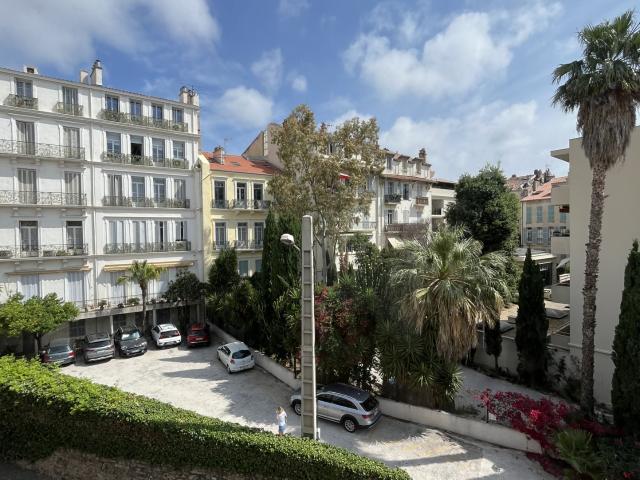 Appartement location à Arrondissement de Toulon, Hyères