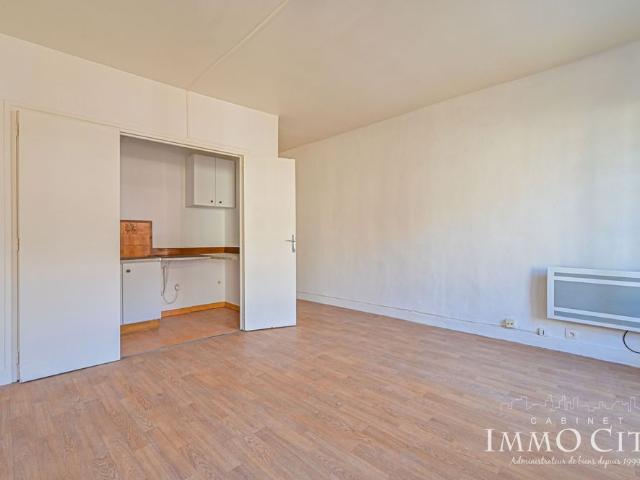 Studio location à L'Haÿ-les-Roses, Choisy-le-roi