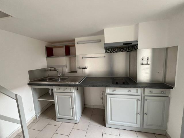 Studio location à Saint-Hubert, Juvignac