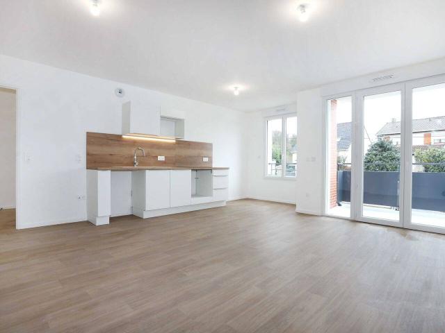 Studio location à Plateau de Franceville, Gagny