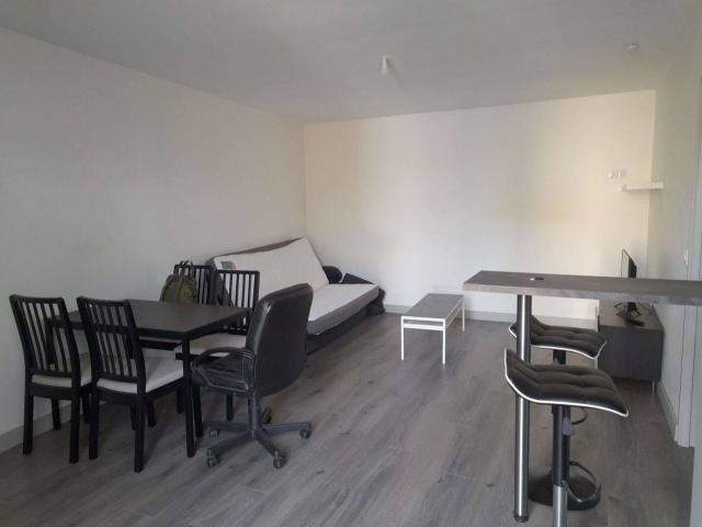 Studio location à Aillot, Castres