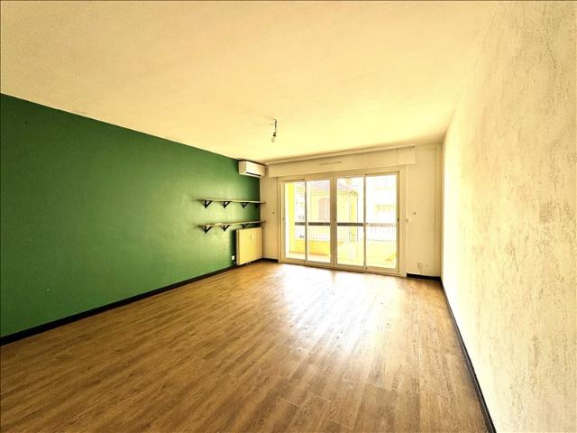 Appartement location à Arrondissement de Toulon, Le Revest-les-eaux