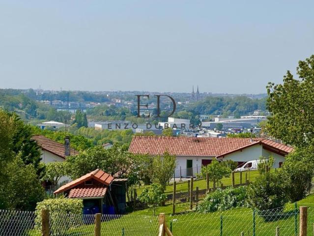 Appartement vente à Bayonne, Lahonce