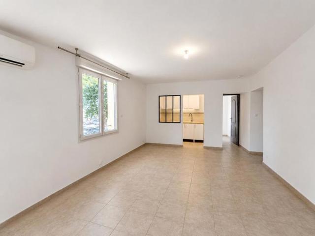 Appartement location à Nîmes, Bellegarde