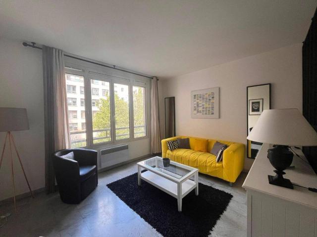 Studio location à Albigny-sur-Saône, Rhône