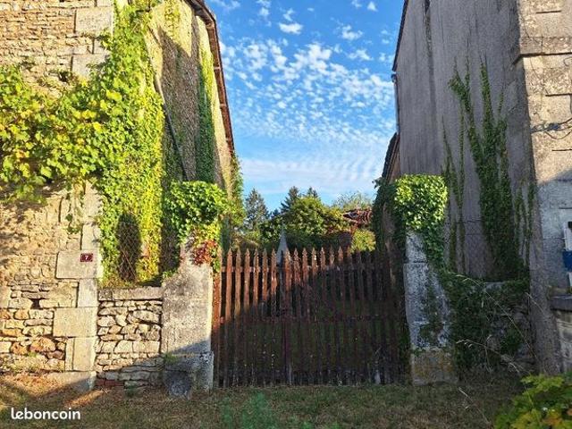 Appartement vente à Confolens, Cellefrouin