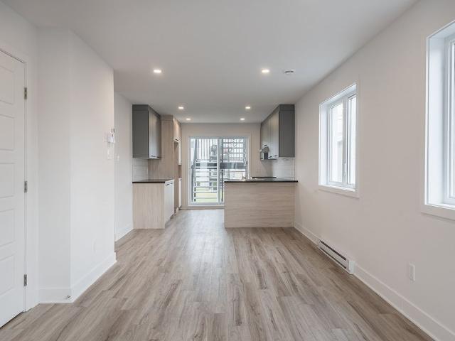 Apartment for rent in La Vallée-du-richelieu, Quebec