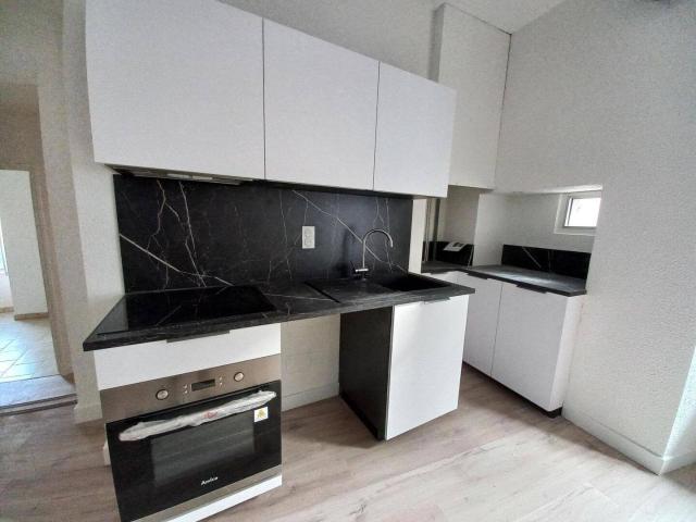 Appartement location à La Roque-Sainte-Marguerite, Aveyron