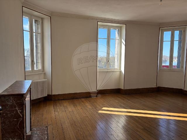 Appartement vente à Nevers, Decize