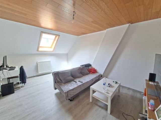 Appartement location à Aat, Wallonie
