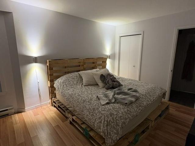 Apartment for rent in Sainte-Foy–Sillery–Cap-Rouge, Québec