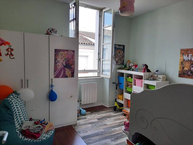 Appartement location à Aux Rochers, Champagnac