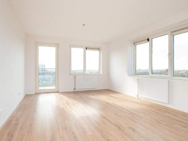 Appartement te huur in Diemen, Noord Holland