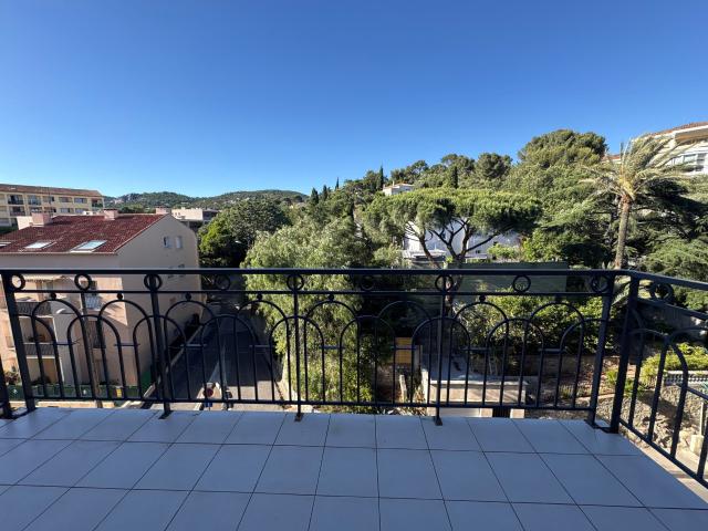 Appartement location à Arrondissement de Toulon, Hyères