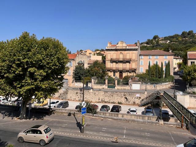 Appartement vente à Apt, Castellet