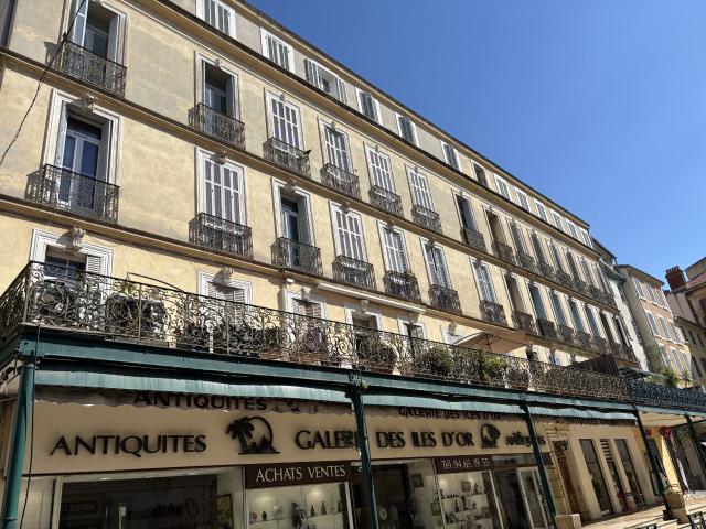 Appartement vente à Arrondissement de Toulon, Hyères