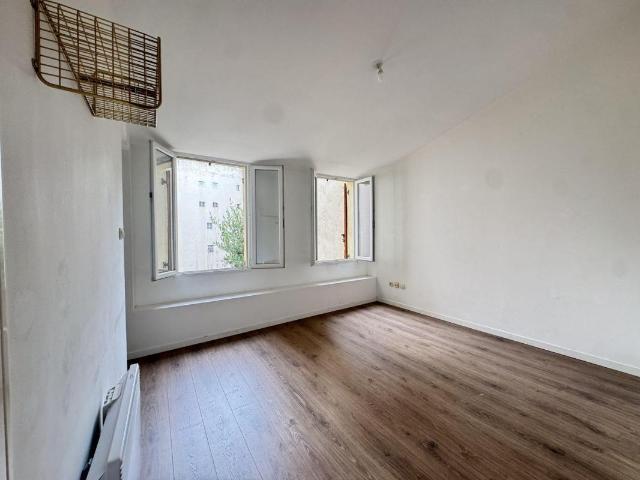 Appartement location à Marseille 6e Arrondissement, Marseille