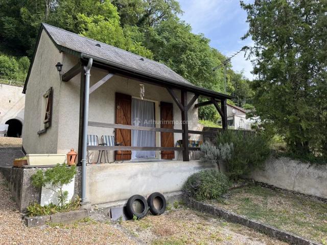 Maison vente à La Chartre-sur-le-Loir, Sarthe