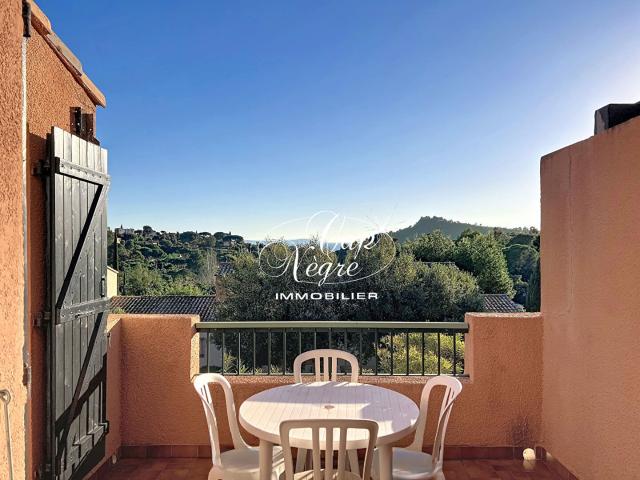 Appartement vente à Arrondissement de Toulon, Le Lavandou