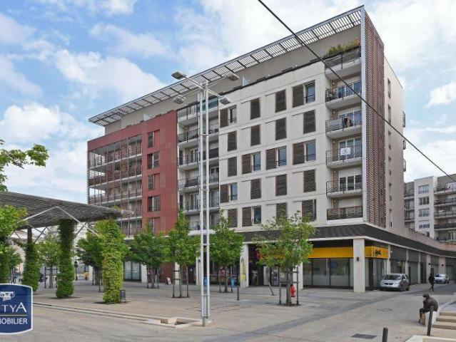 Appartement vente à Nîmes, Écusson
