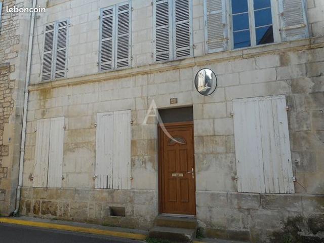 Appartement vente à Saint-Jean-d'Angély, Saint-jean-d'angély