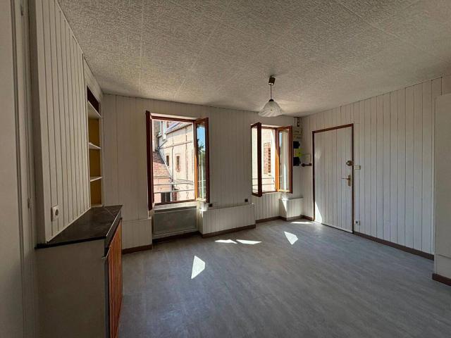 Appartement location à Collemiers, Yonne