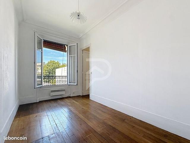 Appartement vente à Issy-les-Moulineaux, Hauts-de-Seine