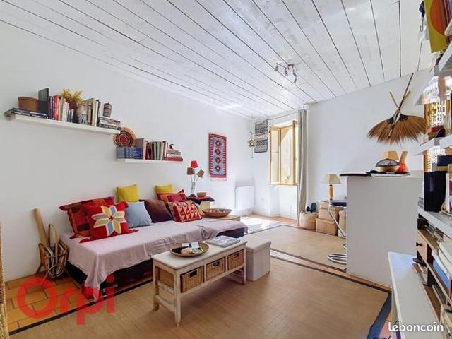 Appartement vente à Arrondissement de Toulon, La Cadière-d'azur