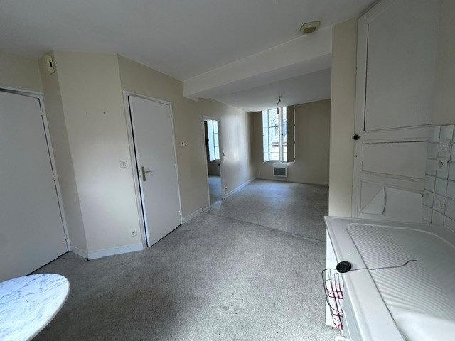 Appartement location à Centre Ville Rive Droite, Laval