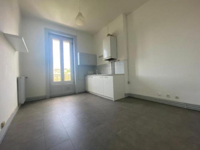 Appartement location à Saint-Étienne, Saint-etienne