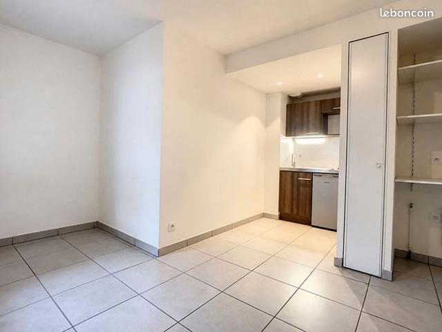 Appartement vente à Bron, Rhône