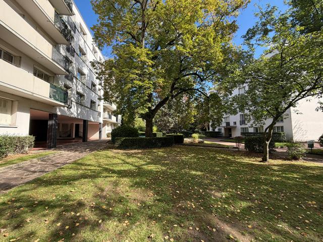 Appartement location à France métropolitaine, Saint-cloud