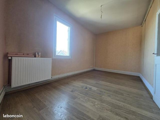 Appartement vente à La Tour-du-Pin, Nivolas-vermelle