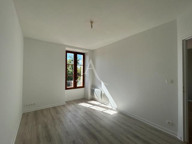 Appartement location à Aux Rochers, Champagnac