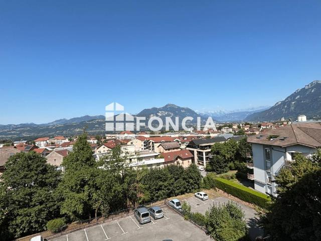 Appartement vente à La Roche-sur-Foron, Haute-Savoie