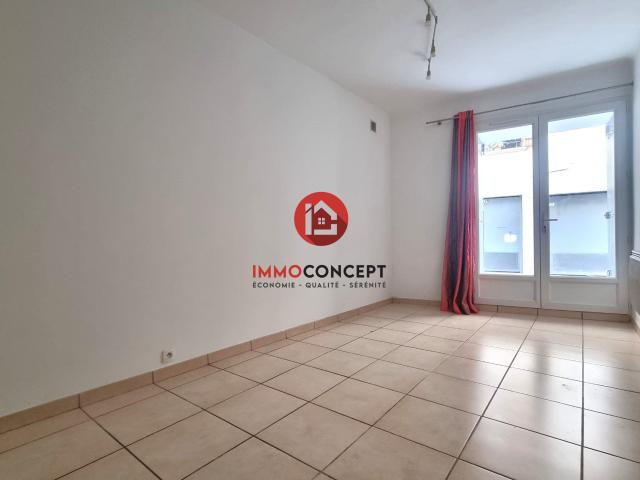 Appartement location à Roquemaure, Gard