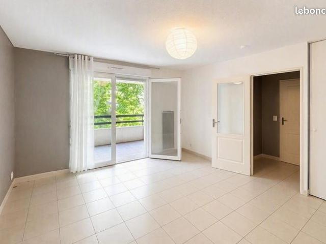 Appartement vente à Aix-en-Provence, Rousset