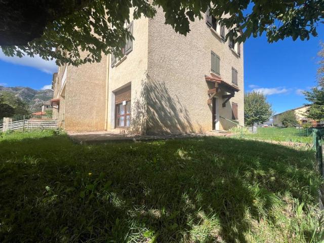 Appartement vente à Forcalquier, Turriers