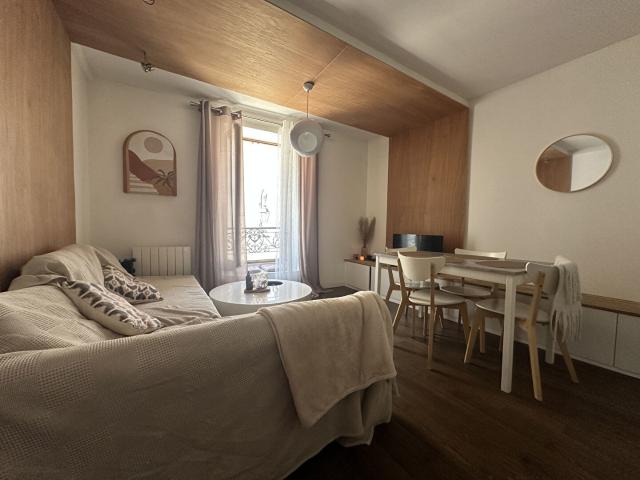 Appartement vente à Parking Place du Martroi, Orléans